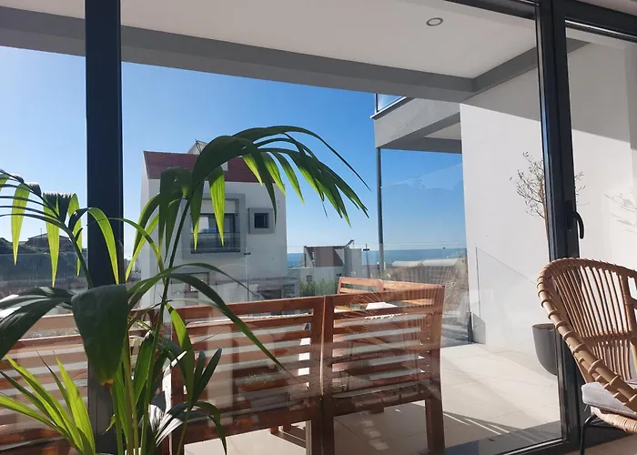 Beach, Ocean View & Bright House Ericeira