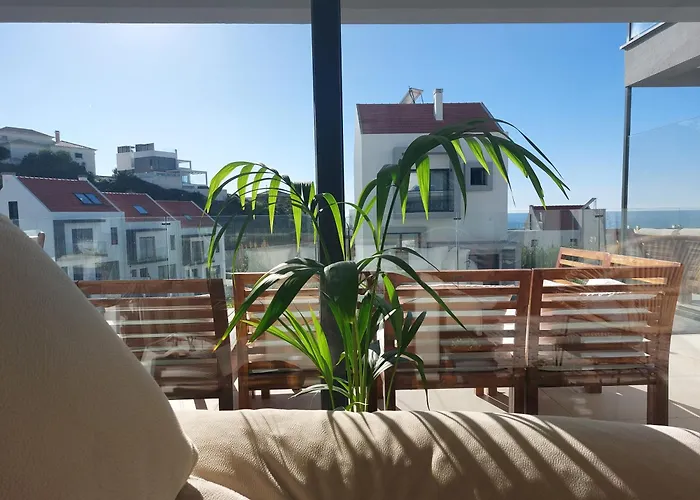 Beach, Ocean View & Bright House Ericeira