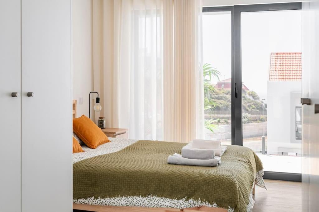 Beach, Ocean View & Bright House * Ericeira